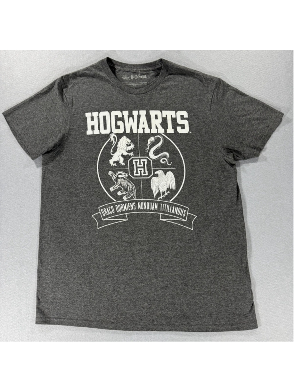 Official Harry Potter Gray Graphic Large T Shirt with House Crest Size Large